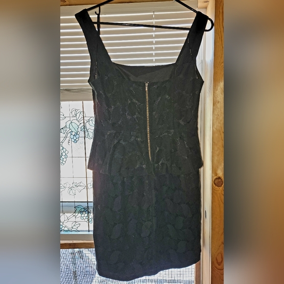 🆕️Black lace black dress - Picture 2 of 5